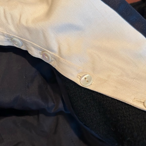 Vintage Chanel Jacket w Gorgeous Buttons - Picture 8 of 10